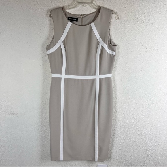 Jones of NY tan & off-white form fitting sleeveless dress-Sz 10 - Picture 1 of 9